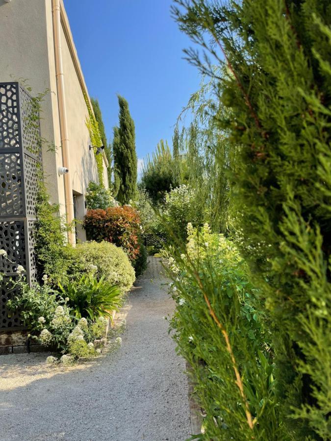 La Maison Des Lonnes Acomodação com café da manhã Châteaurenard Exterior foto